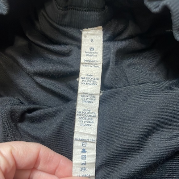 Lululemon Leader of the Track Tennis Skirt Skort Size 8 Black - Picture 6 of 7